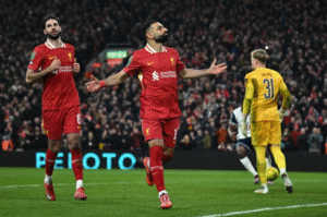 Liverpool Hủy Diệt Tottenham 4-0, Tiến Vào Chung Kết Cúp Liên Đoàn