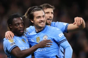 Vòng 18 Ngoại Hạng Anh: MU và Man City Đối Đầu Nhẹ Nhàng